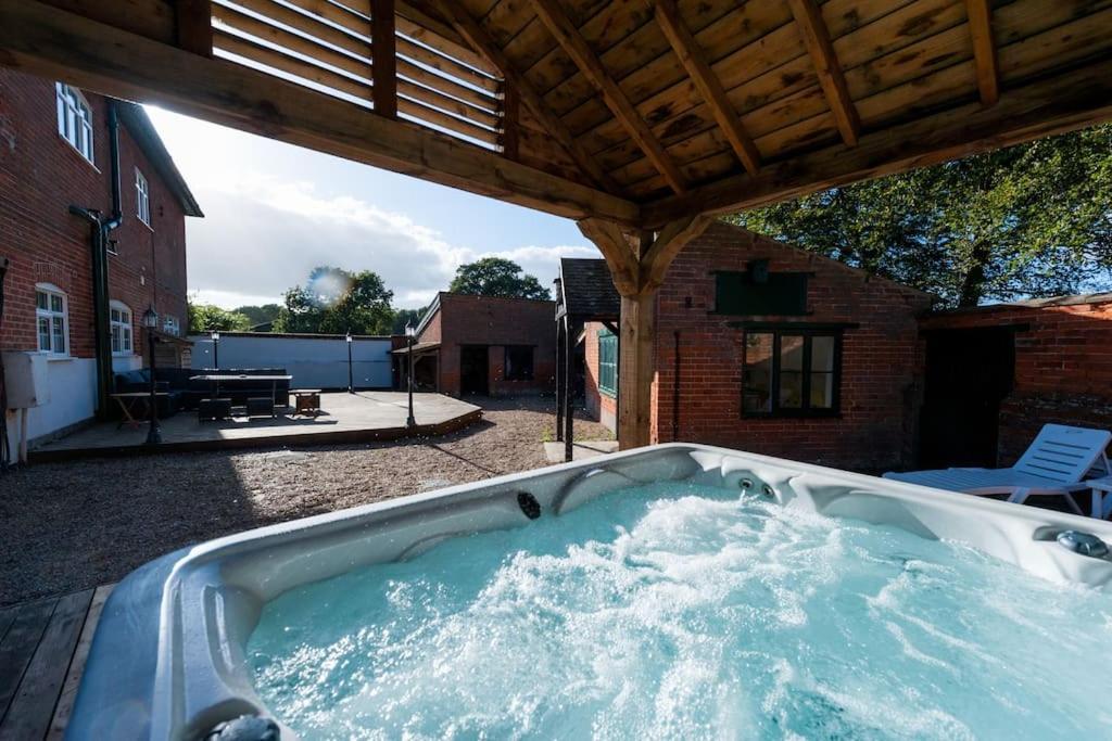 Firs Sleeps 15 Stunning Country House With Hot Tub Sudbourne Ngoại thất bức ảnh